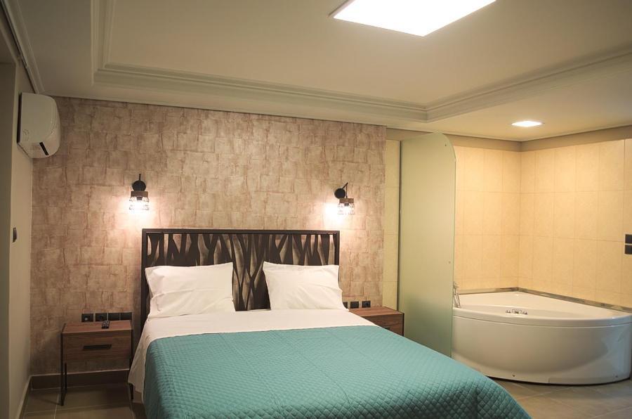 Elaea Boutique Apartments Piraeus Buitenkant foto